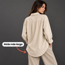 Camisa femenina oversize de caída fluida