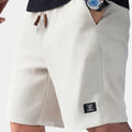 Shorts estructurados de hombre con cintura elástica