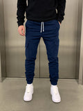 Pantalón cargo de hombre con bolsillos profundos