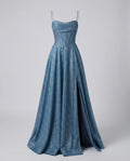 Vestido de gala largo de tul brillante con corpiño drapeado — solo producto