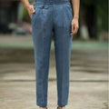 Pantalón de vestir de hombre con pinzas y cintura alta