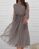 Vestido de lunares de mujer hasta la rodilla y manga larga