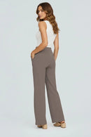 Pantalón ancho de mujer de tiro alto sin cierre visible